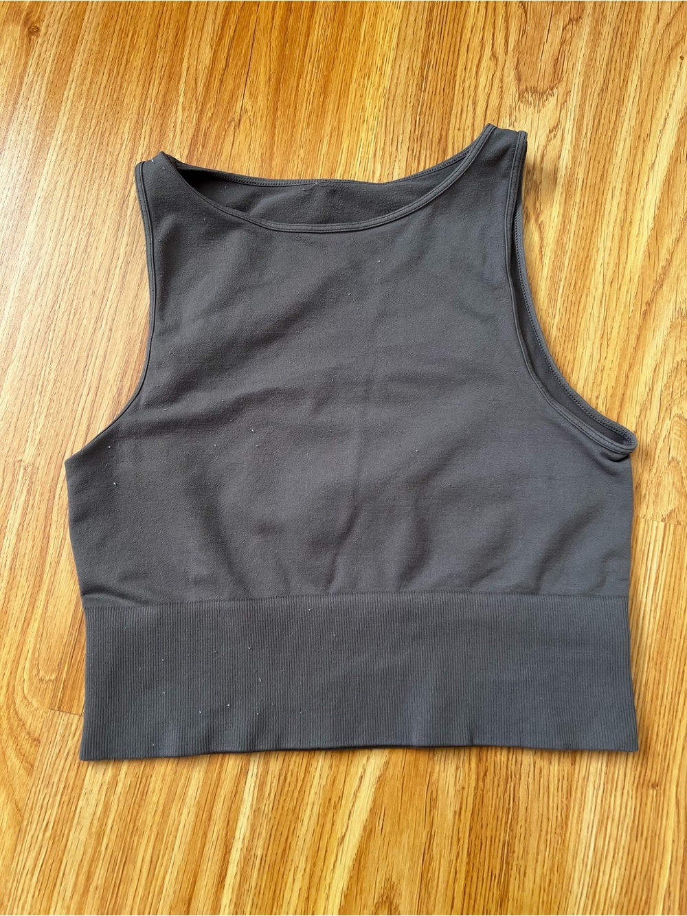 7 PIECE TANK TOP BUNDLE SIZE M - Picture 5 of 8